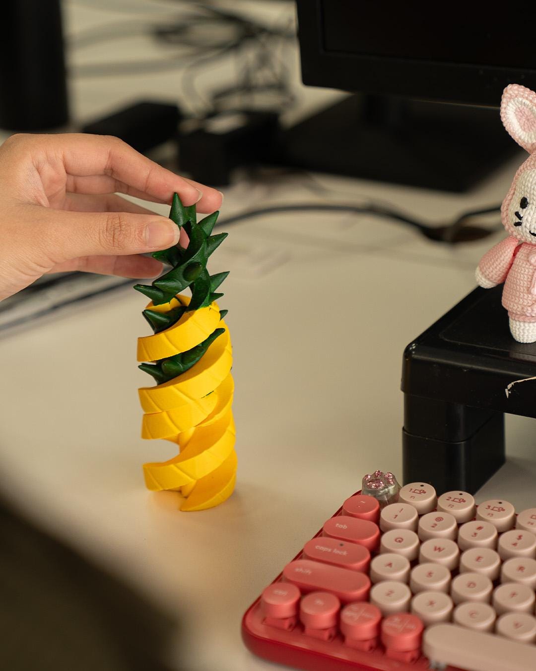 Pineapple Fidget Spinner: Stress Relief Desk Toy for Kids and Adults
