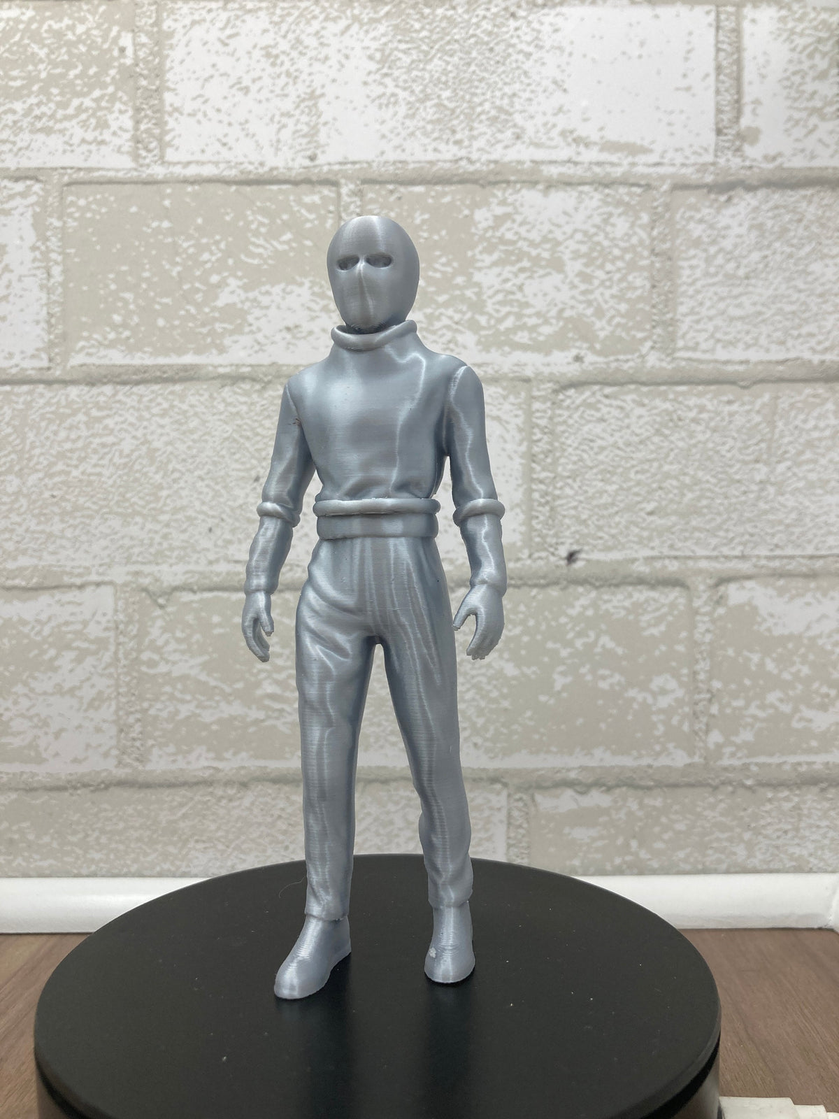 Klaatu from The Day the Earth Stood Still Gort Sci-Fi Robot High Quality Figure Perfect Gift for Fans Klaatu Barada Nikto Collectible