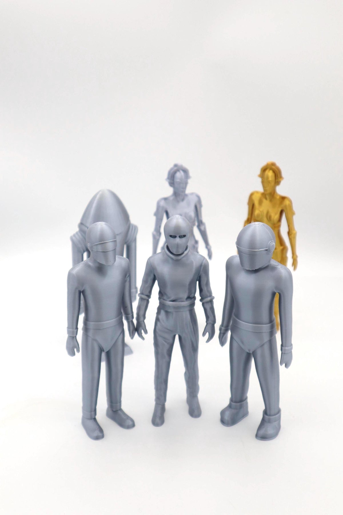Gort Klaatu Sci-Fi Figure Pack Collectible Set Futuristic Characters Unique Sci-Fi Decor Perfect for Display Gaming and Sci-Fi Enthusiasts