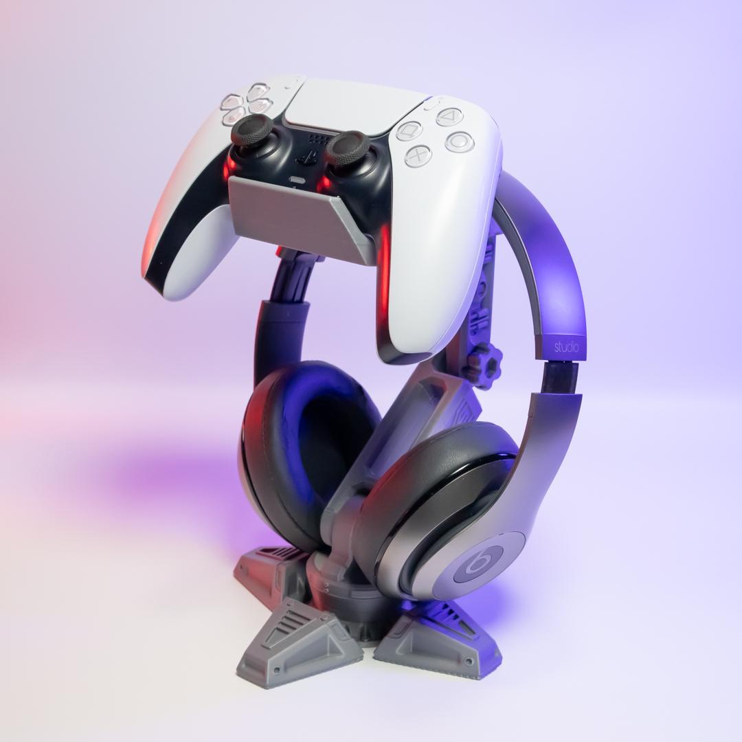RoboArm Gaming Controller Holder Futuristic Desk Accessory Unique Gamer Gift Functional Controller Stand Perfect for Organizing Gaming Setup