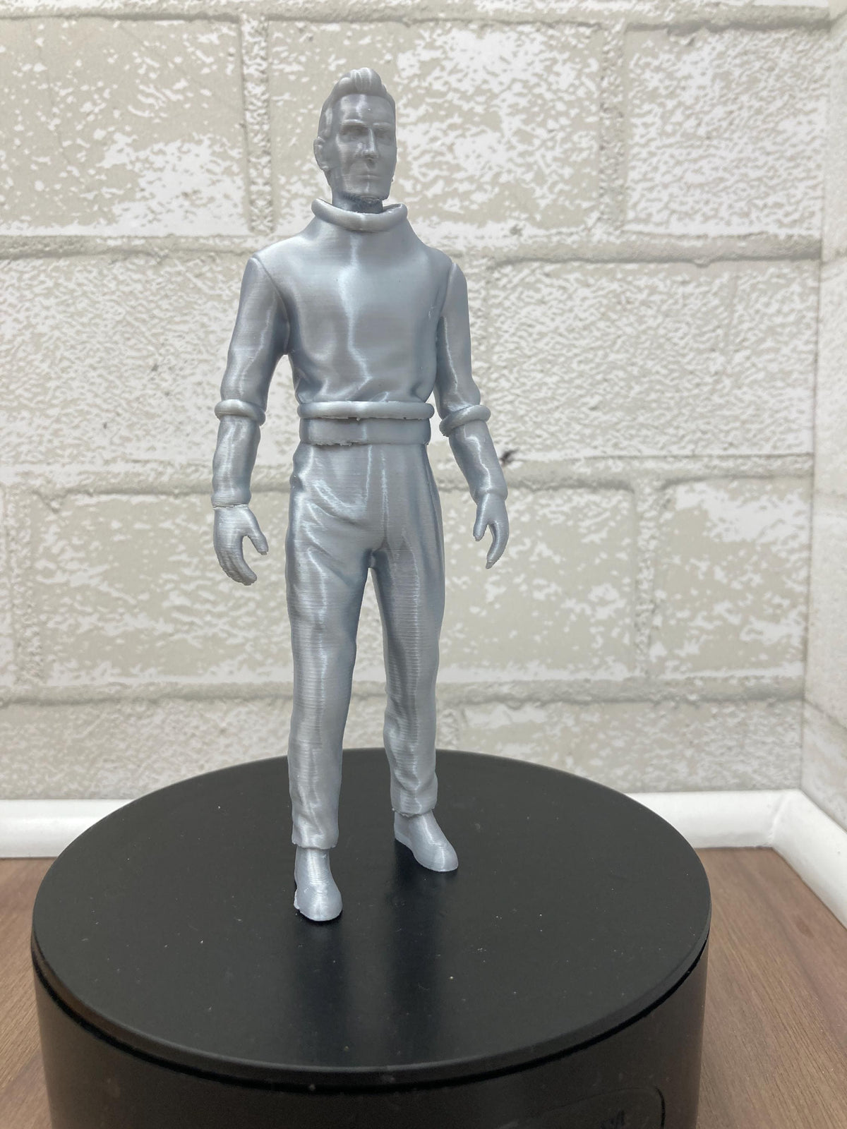 Klaatu from The Day the Earth Stood Still Gort Sci-Fi Robot High Quality Figure Perfect Gift for Fans Klaatu Barada Nikto Collectible