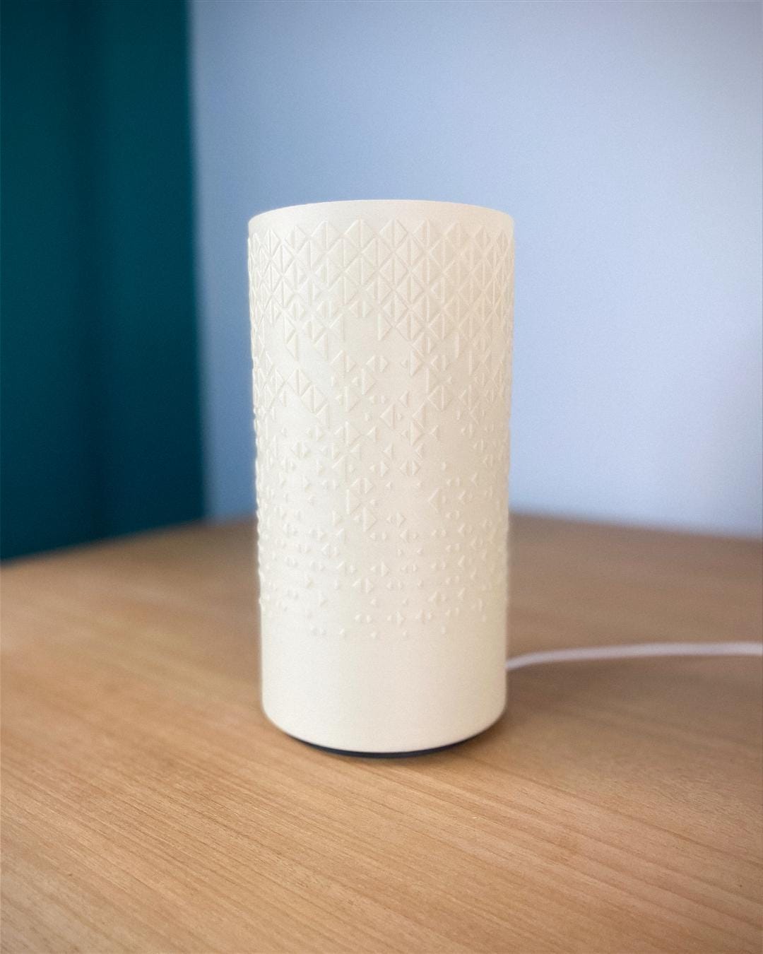 Table Lamp Modern Accent Light for Desk Nightstand