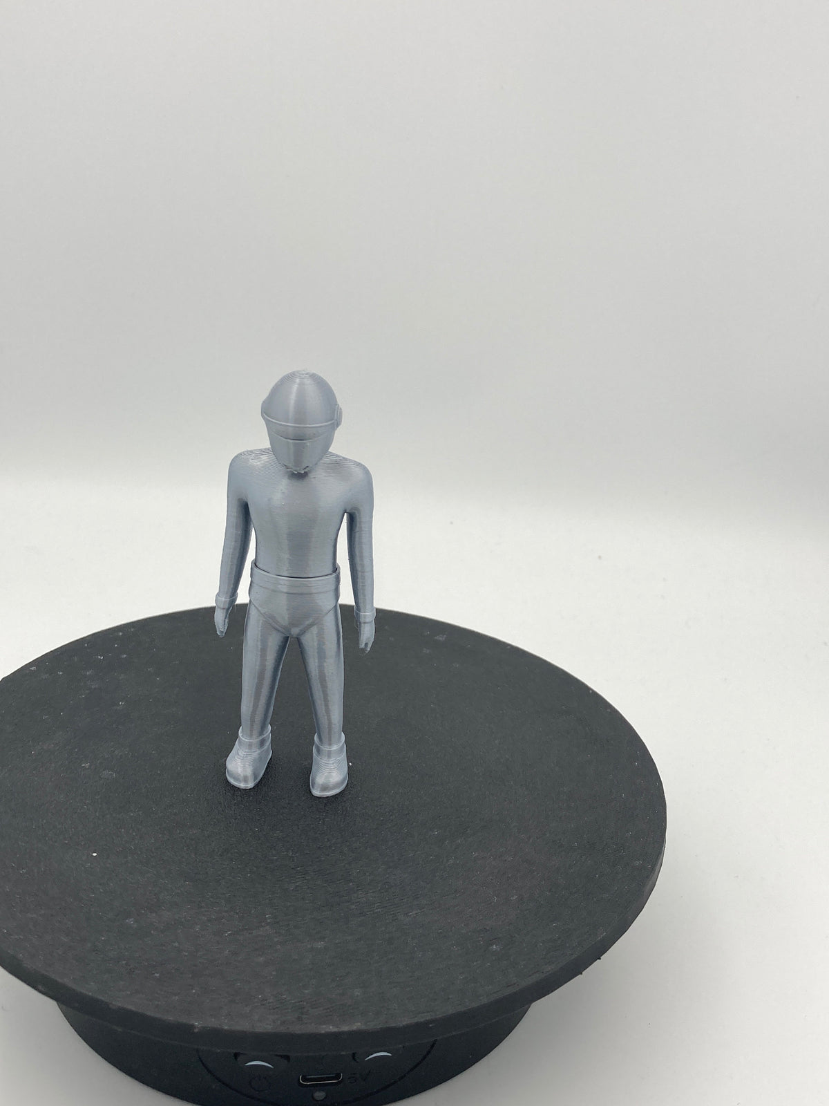 Gort The Robot The Day the Earth Stood Still Sci-Fi Figure Klaatu Barada Nikto Collectible 4 Inch Robot Toy