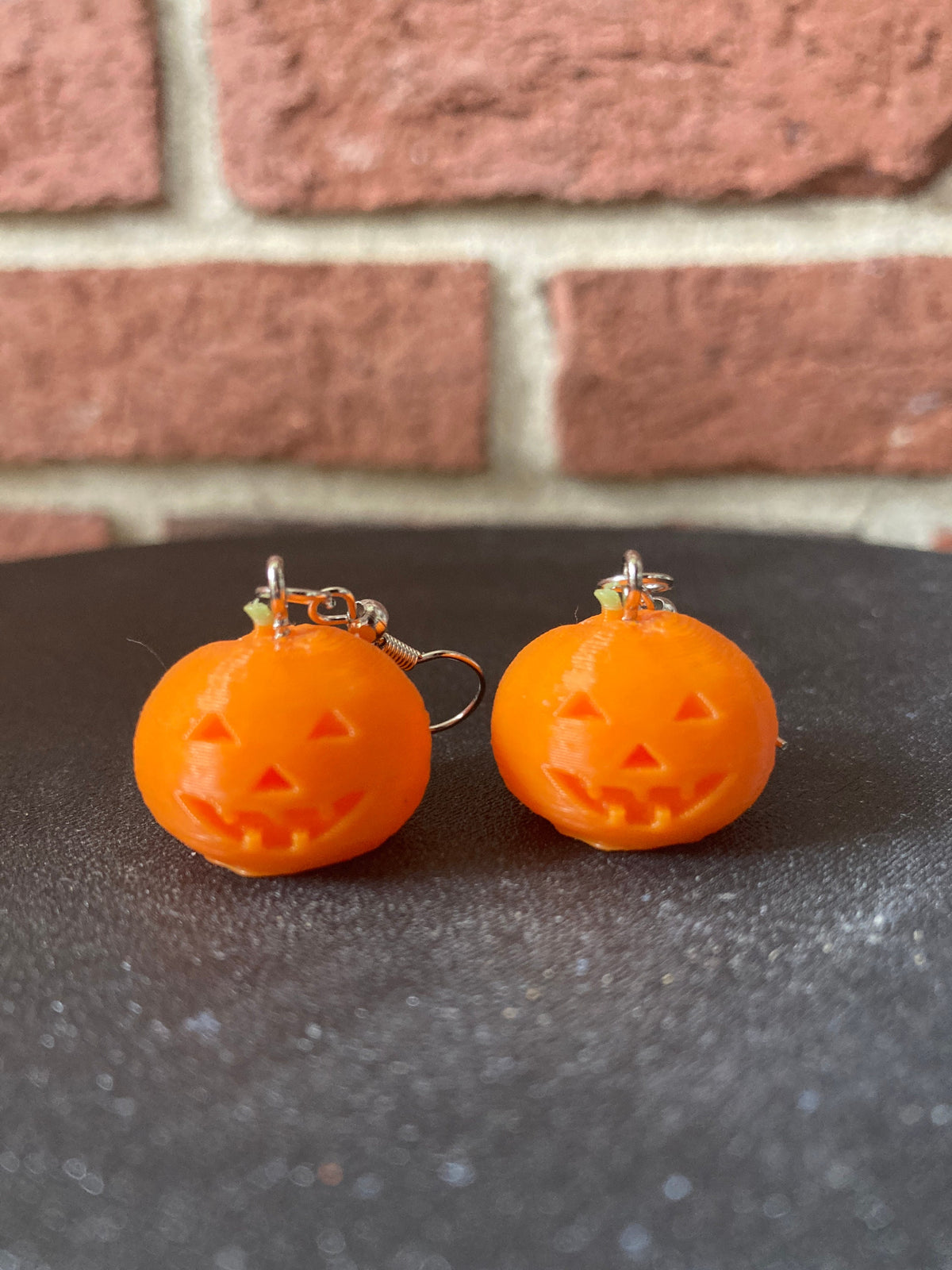 Jack-o’-lantern Earrings 3D Printed Halloween Jewelry Fun Spooky Earrings Perfect Gift for Halloween Lovers Unique Handmade Pumpkin Earrings