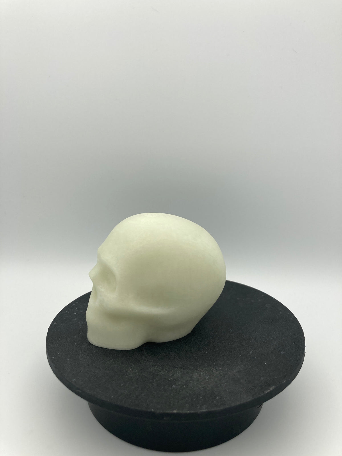 Glow in the Dark Skull Unique Halloween Decor Spooky Home Decoration Perfect Gift for Horror Fans Skull Collectible Skeleton Decor