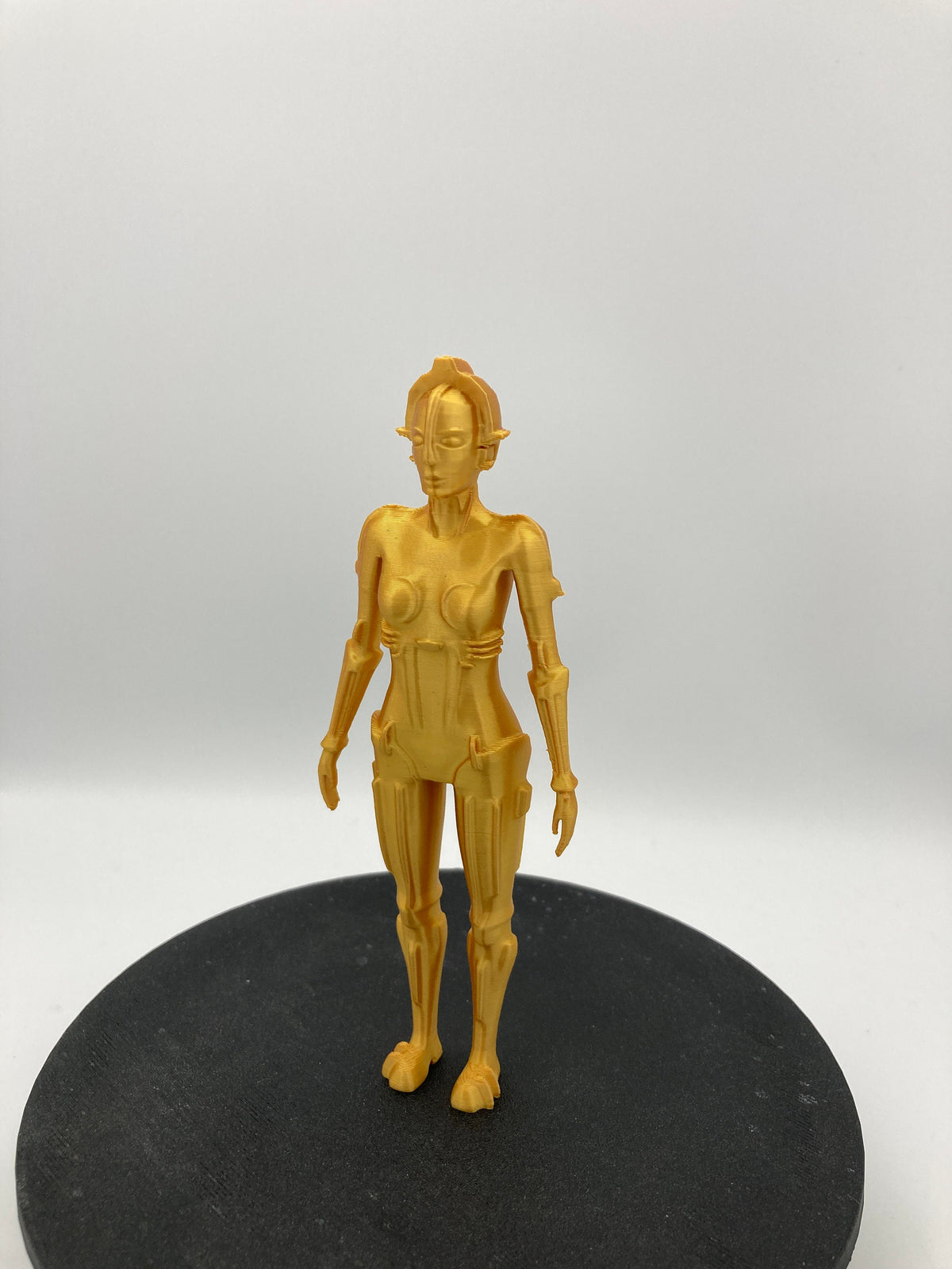 Maria The Robot Metropolis 1927 STL File Iconic Sci-Fi Movie Model Digital Download Perfect for Collectors and 3D Printing Enthusiasts 150mm