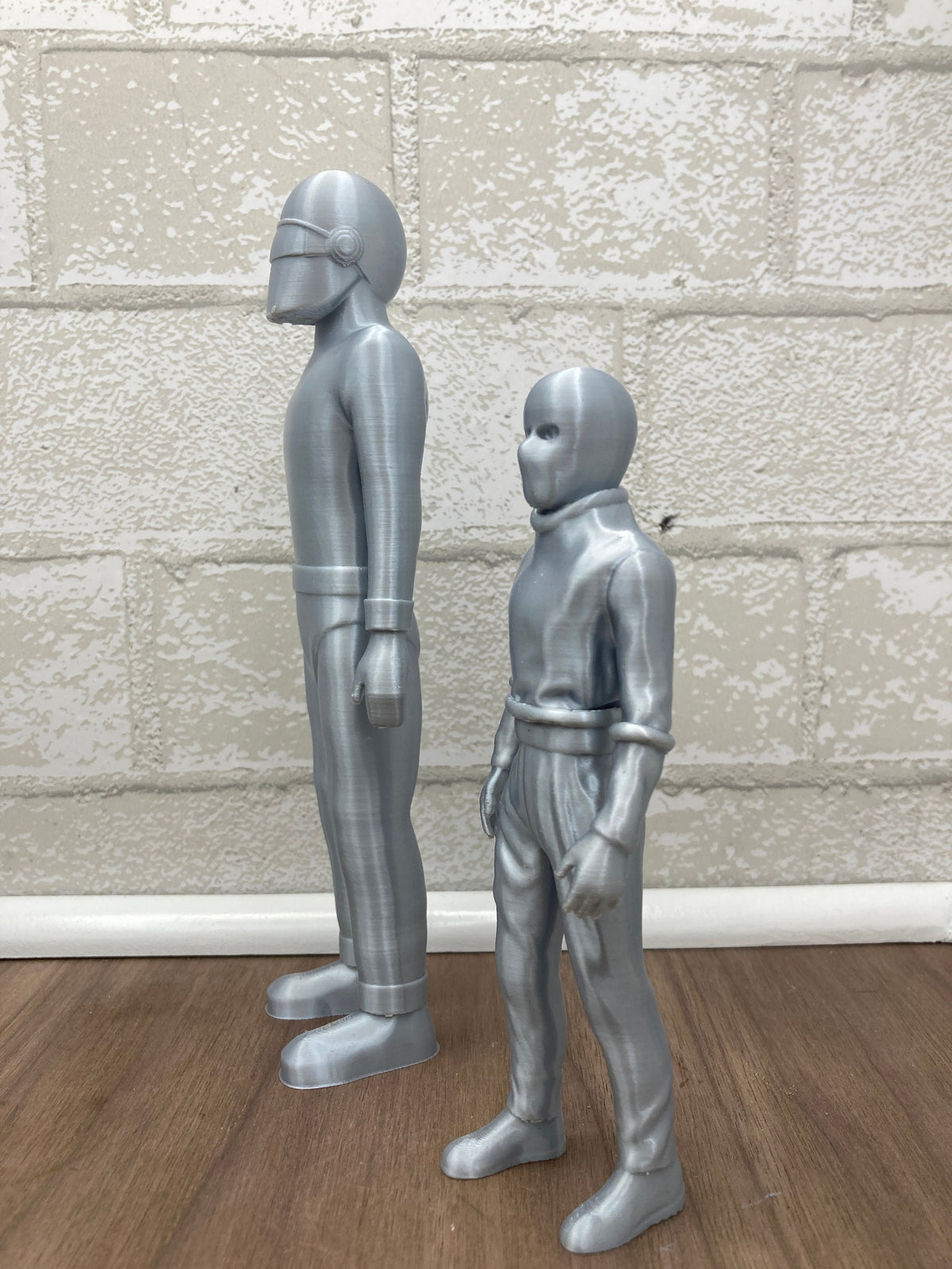 Klaatu and Gort Robot Detailed Decor The Day the Earth Stood Still Collectible Gort Klaatu Barada Nikto Robot Perfect Gift for Sci-Fi Fans