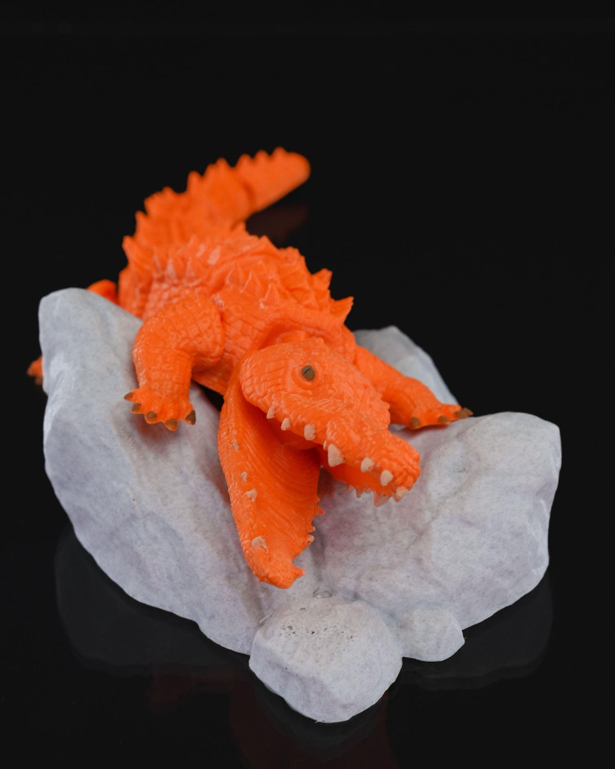 Crocodile Articulated Toy Fun Flexible Animal Figure Unique Reptile Collectible Perfect Gift for Kids and Reptile Lovers Interactive Decor