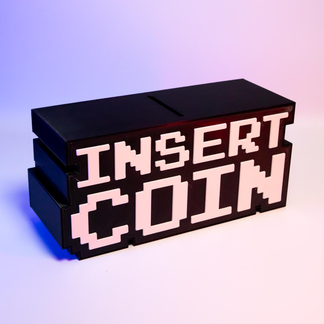 Insert Coin Piggy Bank Retro Arcade-Themed Savings Bank Fun Desk Decor Perfect Gift for Gamers Unique Coin Holder Nostalgic Gaming Accent