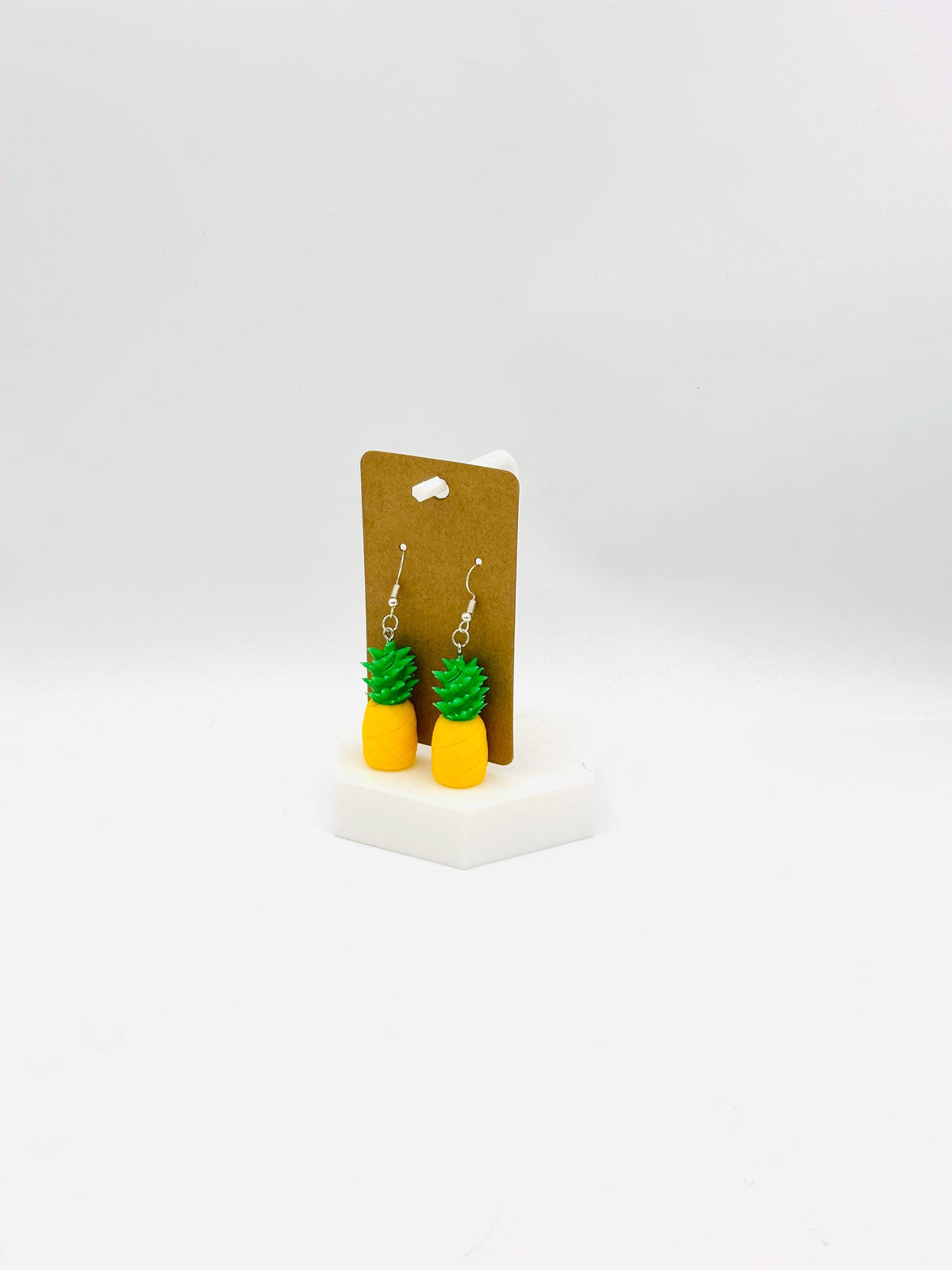 Pineapple Earrings Fun Tropical Jewelry Summer-Themed Accessory Perfect Gift for Fruit Lovers Lightweight and Unique Earrings
