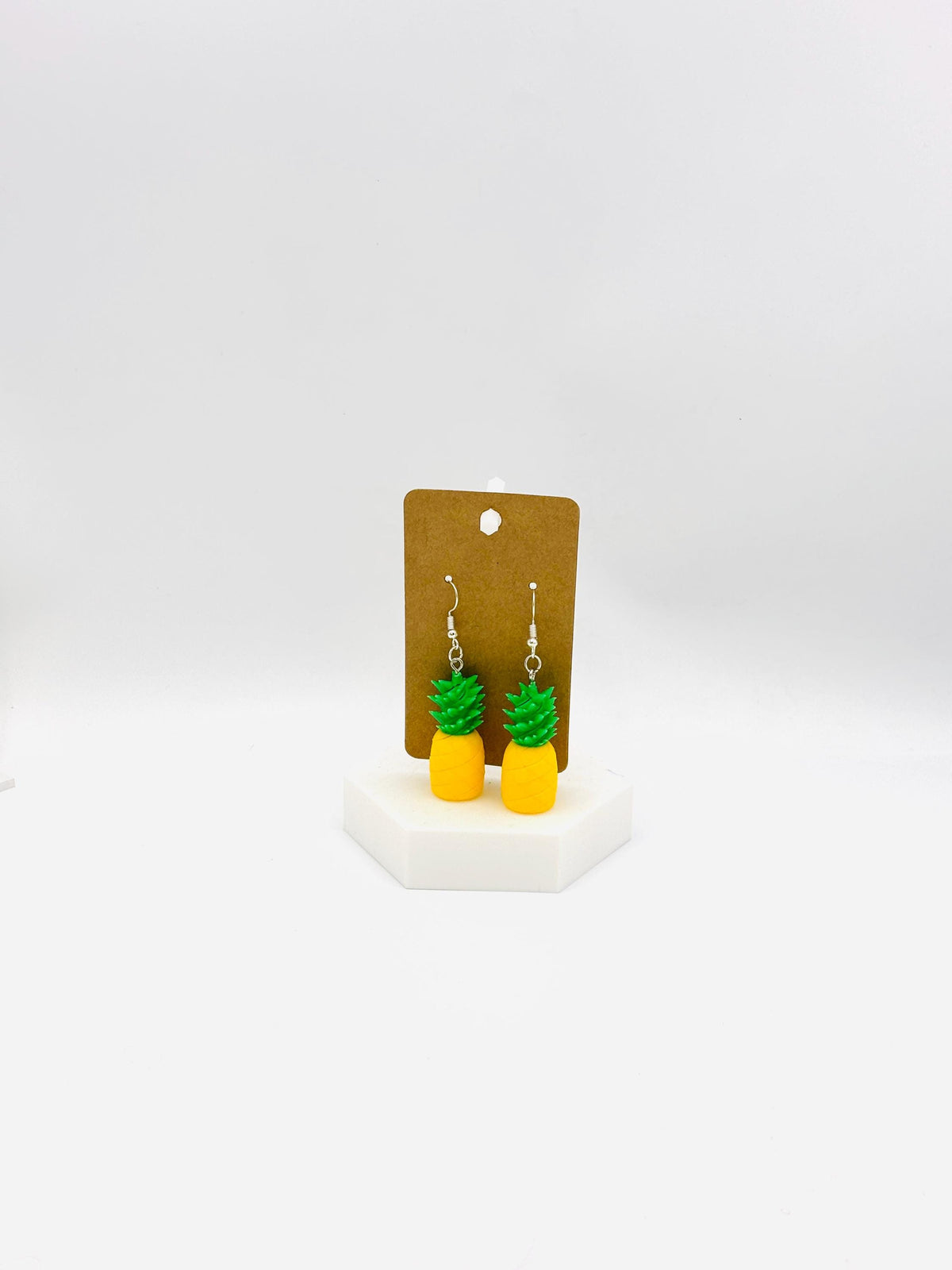 Pineapple Earrings Fun Tropical Jewelry Summer-Themed Accessory Perfect Gift for Fruit Lovers Lightweight and Unique Earrings