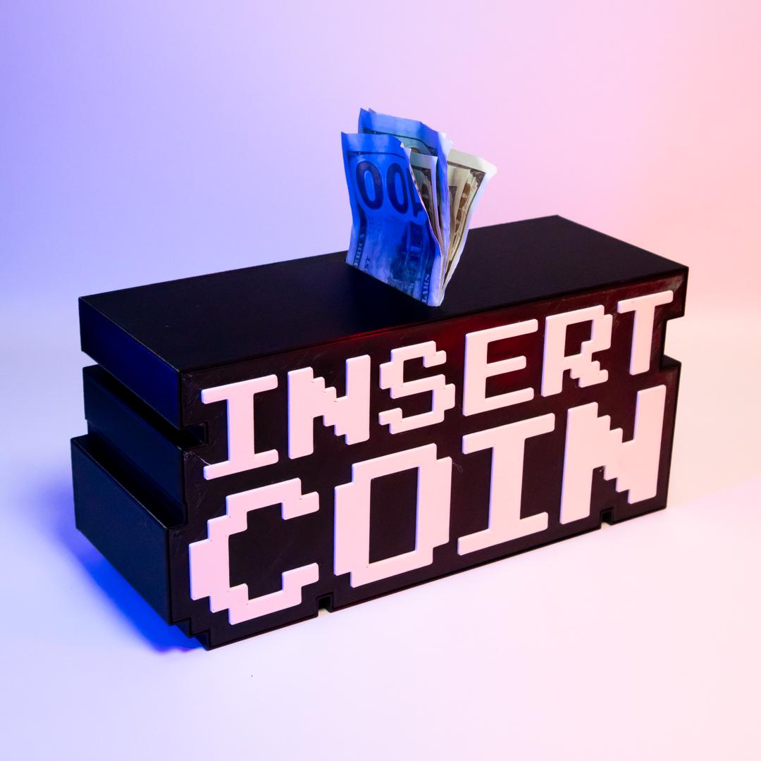 Insert Coin Piggy Bank Retro Arcade-Themed Savings Bank Fun Desk Decor Perfect Gift for Gamers Unique Coin Holder Nostalgic Gaming Accent
