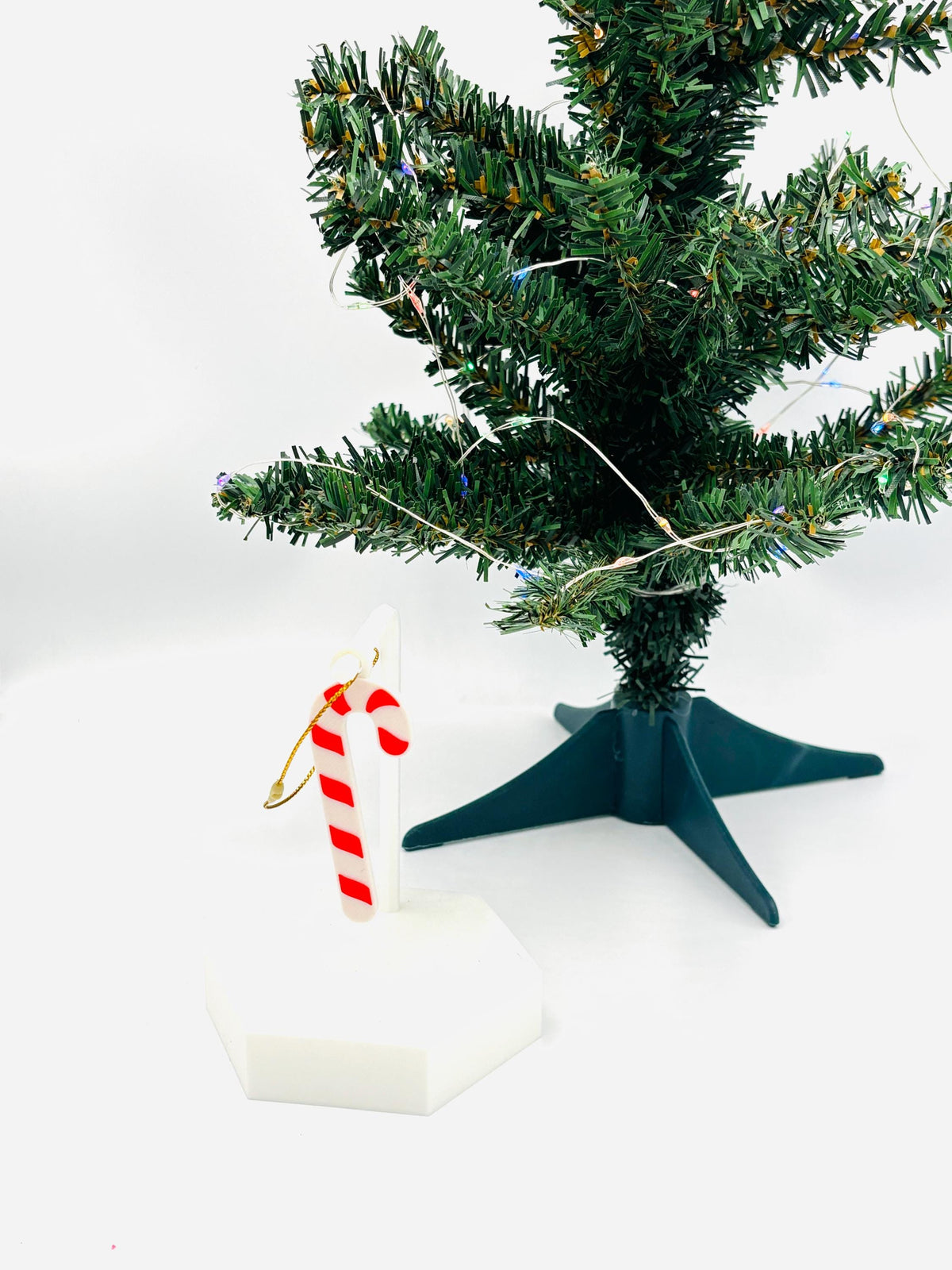 Candy Cane Christmas Ornament Classic Holiday Decor Festive Tree Decoration Perfect for Christmas Lovers Timeless Gift for Holiday Season