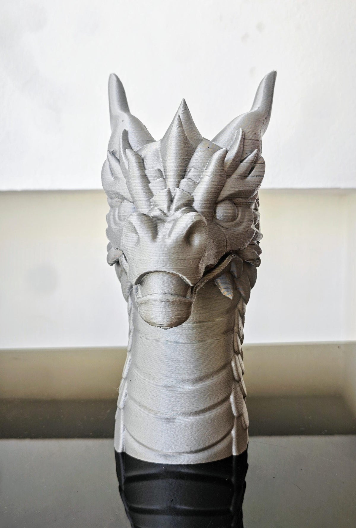 Dragon Book Holder Epic Fantasy Decor Unique Desk Organizer Durable and Stylish Gift for Book Lovers and Fantasy Enthusiasts